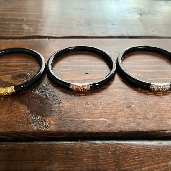EUC BuDhaGirl All Weather 3 Kings Bangles - Black Small - Picture 6 of 7
